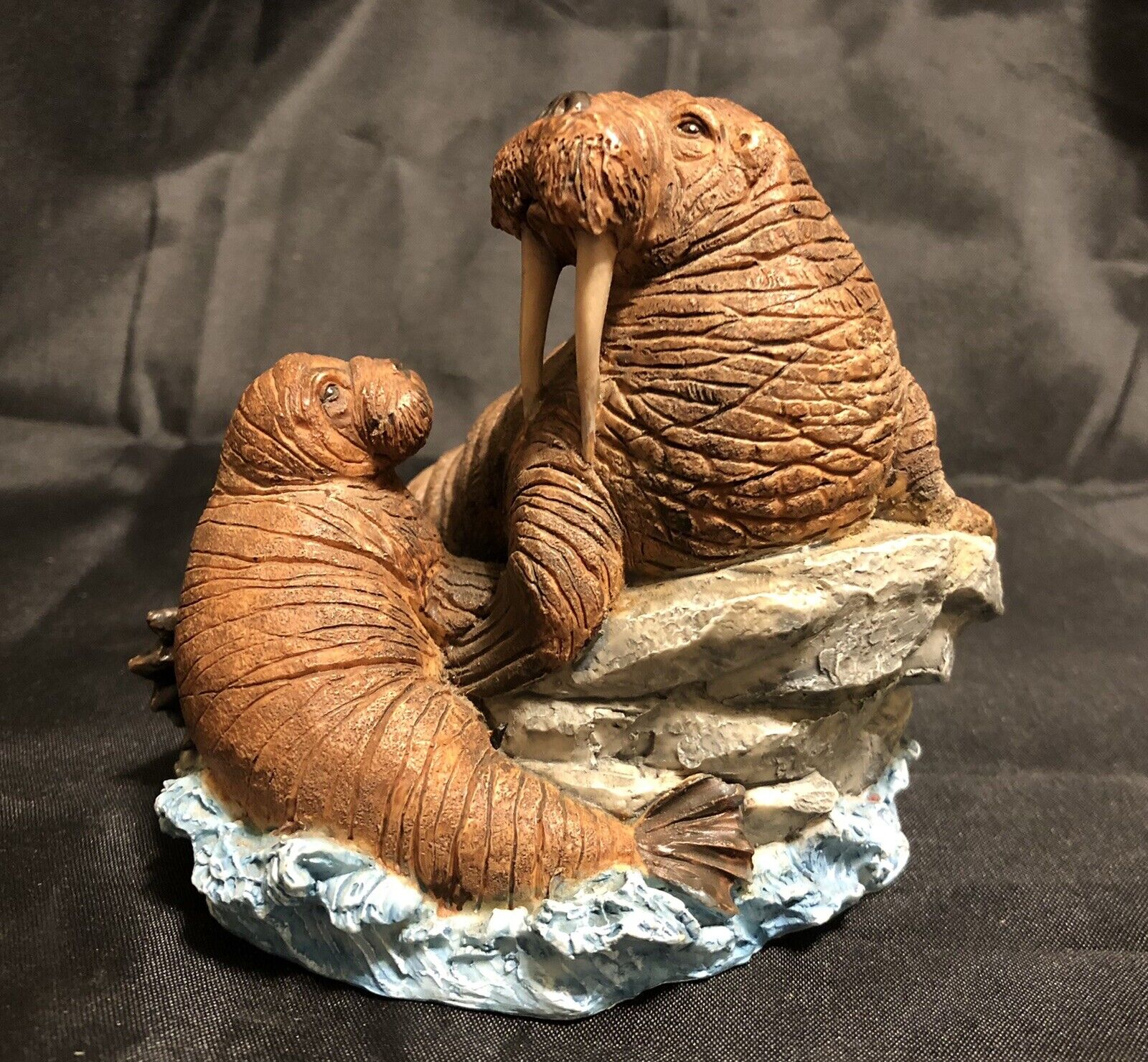 Mother Walrus / Baby Figurine  Oceana Collectible Russ Berrie Co Item No. 13921