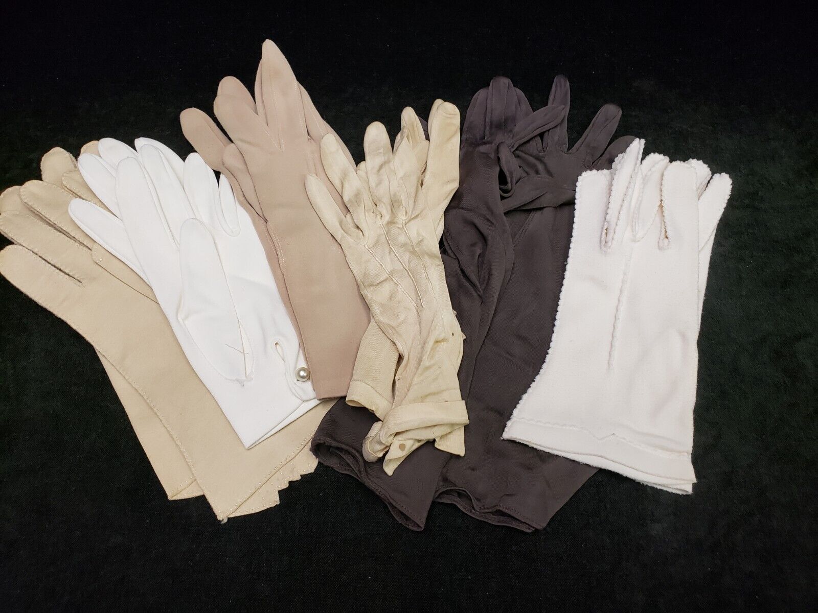 Lot 6 Pair Vintage Ladies Gloves Estate Cloth Cream Buff Dark Brown White Estate